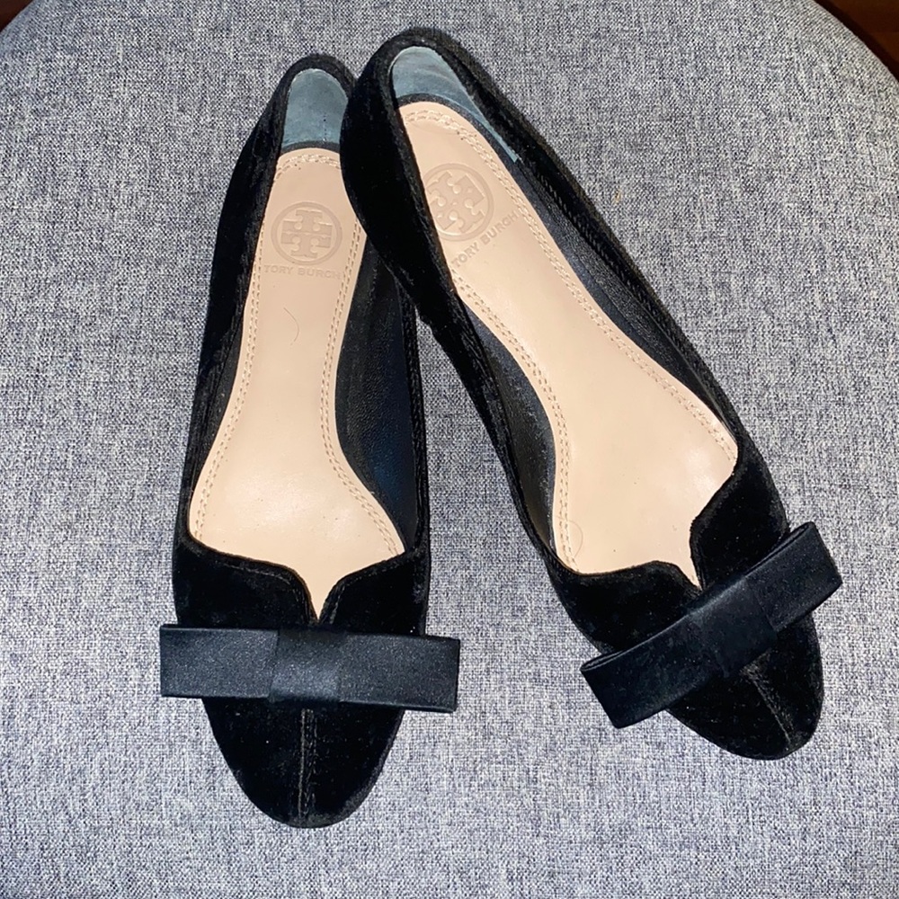 Tory Burch bow velvet flats